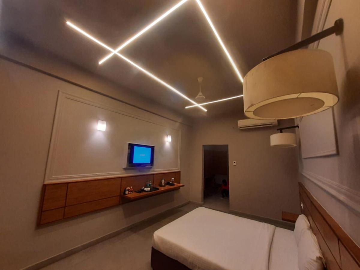 Max Hotels Prayagraj Exterior photo