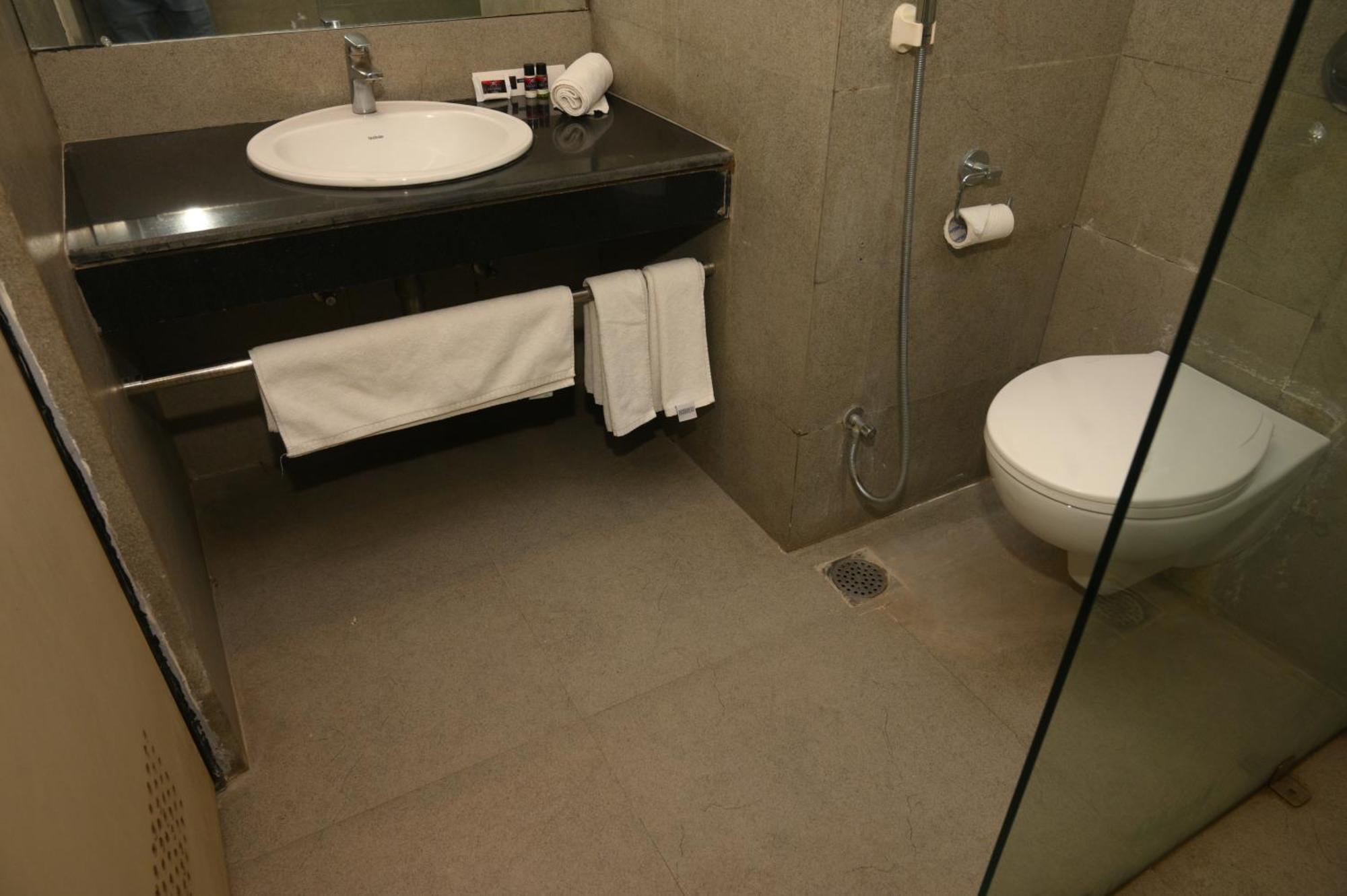 Max Hotels Prayagraj Exterior photo
