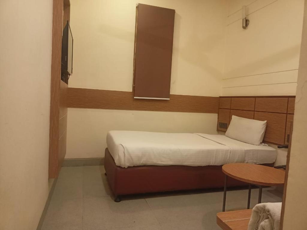 Max Hotels Prayagraj Exterior photo