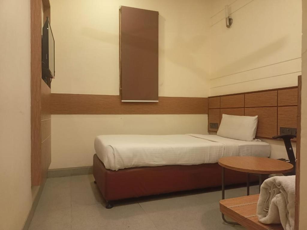 Max Hotels Prayagraj Exterior photo