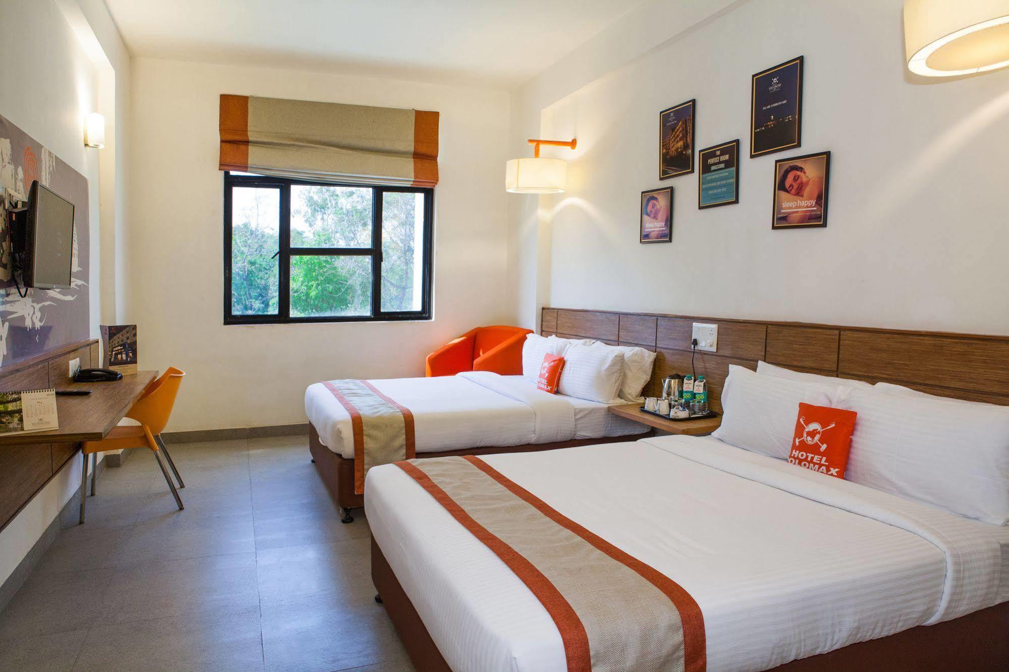 Max Hotels Prayagraj Exterior photo